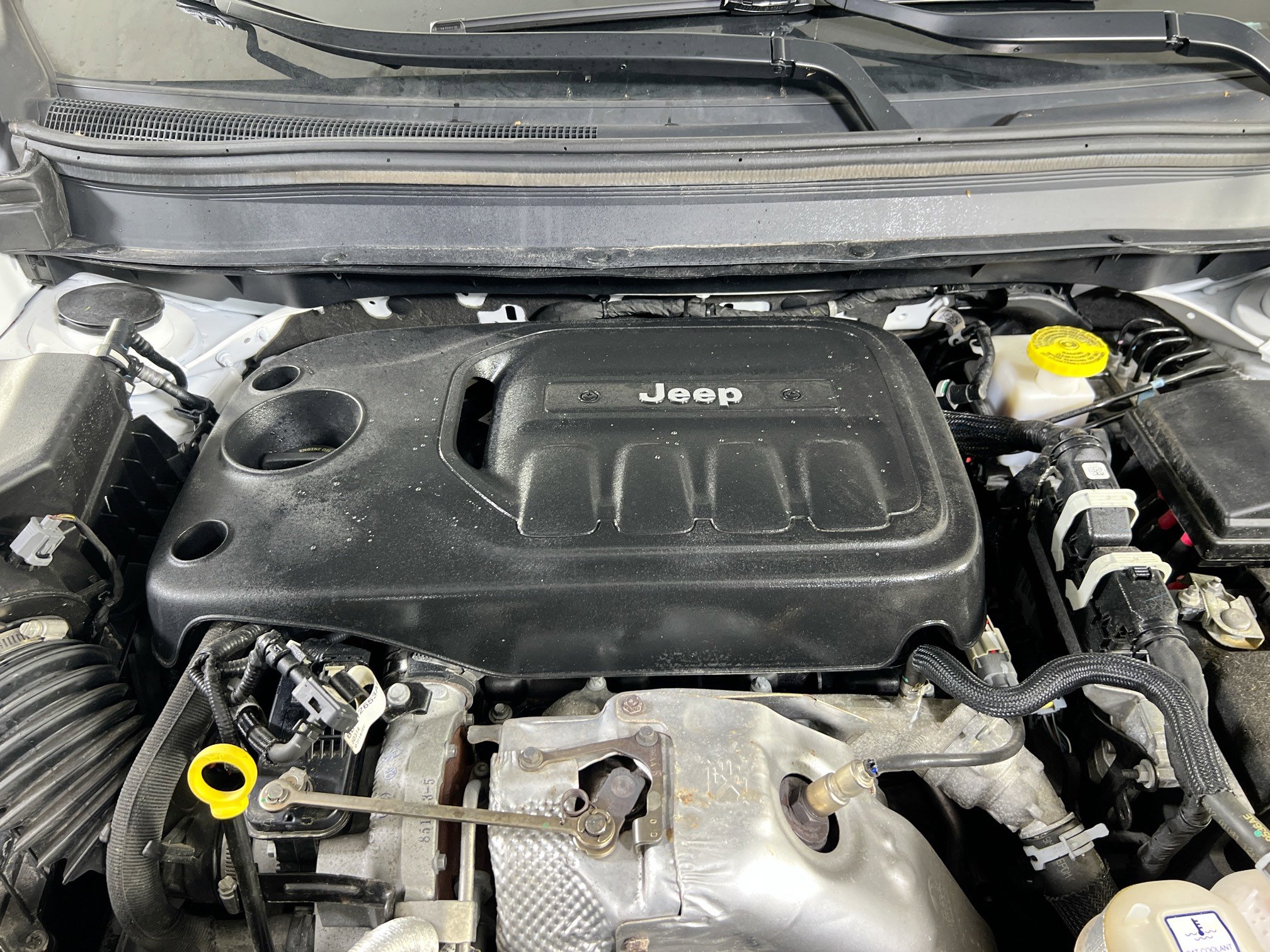 Used 2022 Jeep Cherokee Limited AWD/4WD image 28