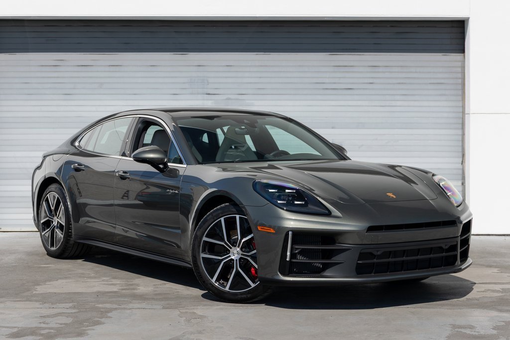 Certified 2025 Porsche Panamera 4S image 10