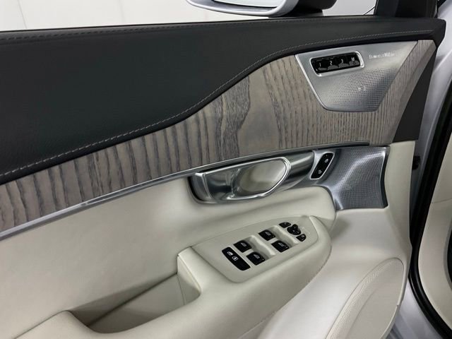 Used 2023 Volvo XC90 T8 Ultimate image 29