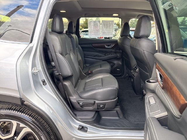 Used 2025 Subaru Ascent Touring w/ Popular Package #1 AWD/4WD image 10