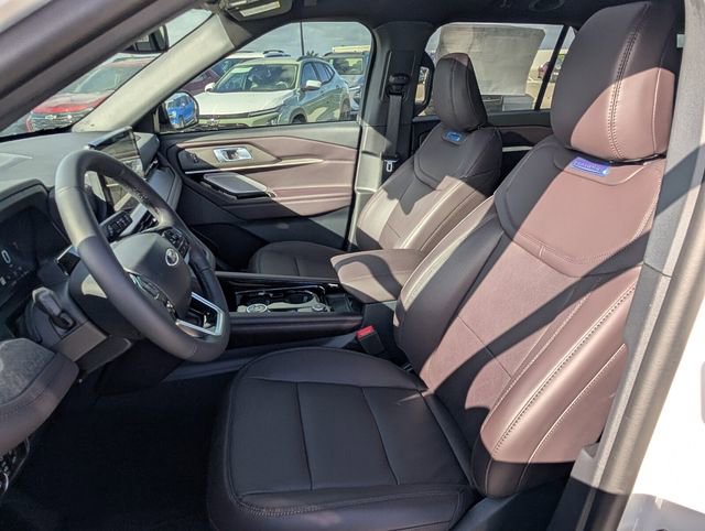 New 2026 Ford Explorer Platinum RWD image 5