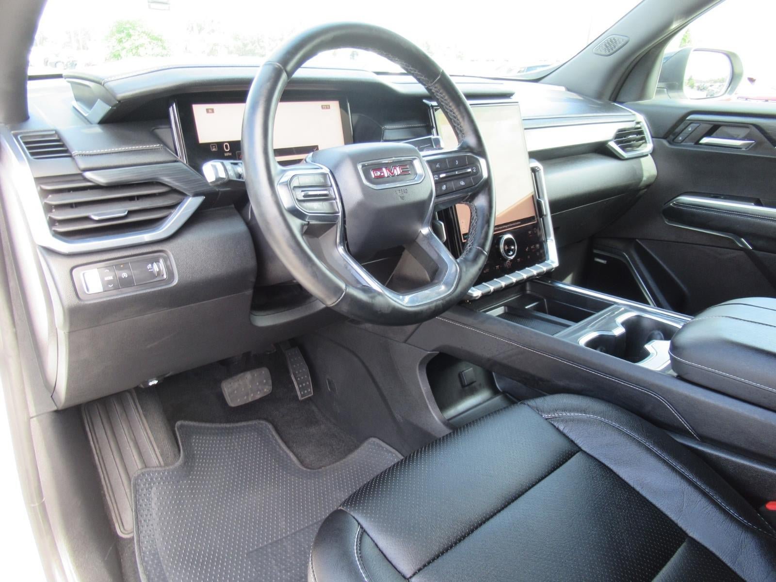 Used 2025 GMC Acadia Elevation FWD image 18