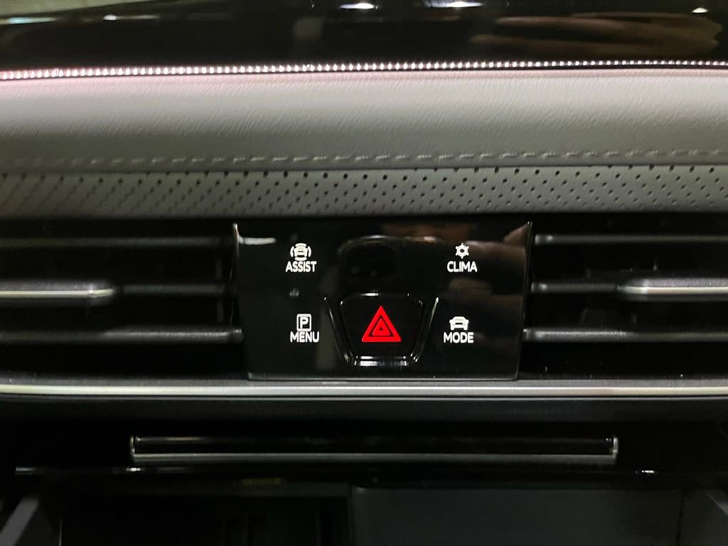 Certified 2025 Volkswagen Atlas Peak Edition SE AWD/4WD image 16