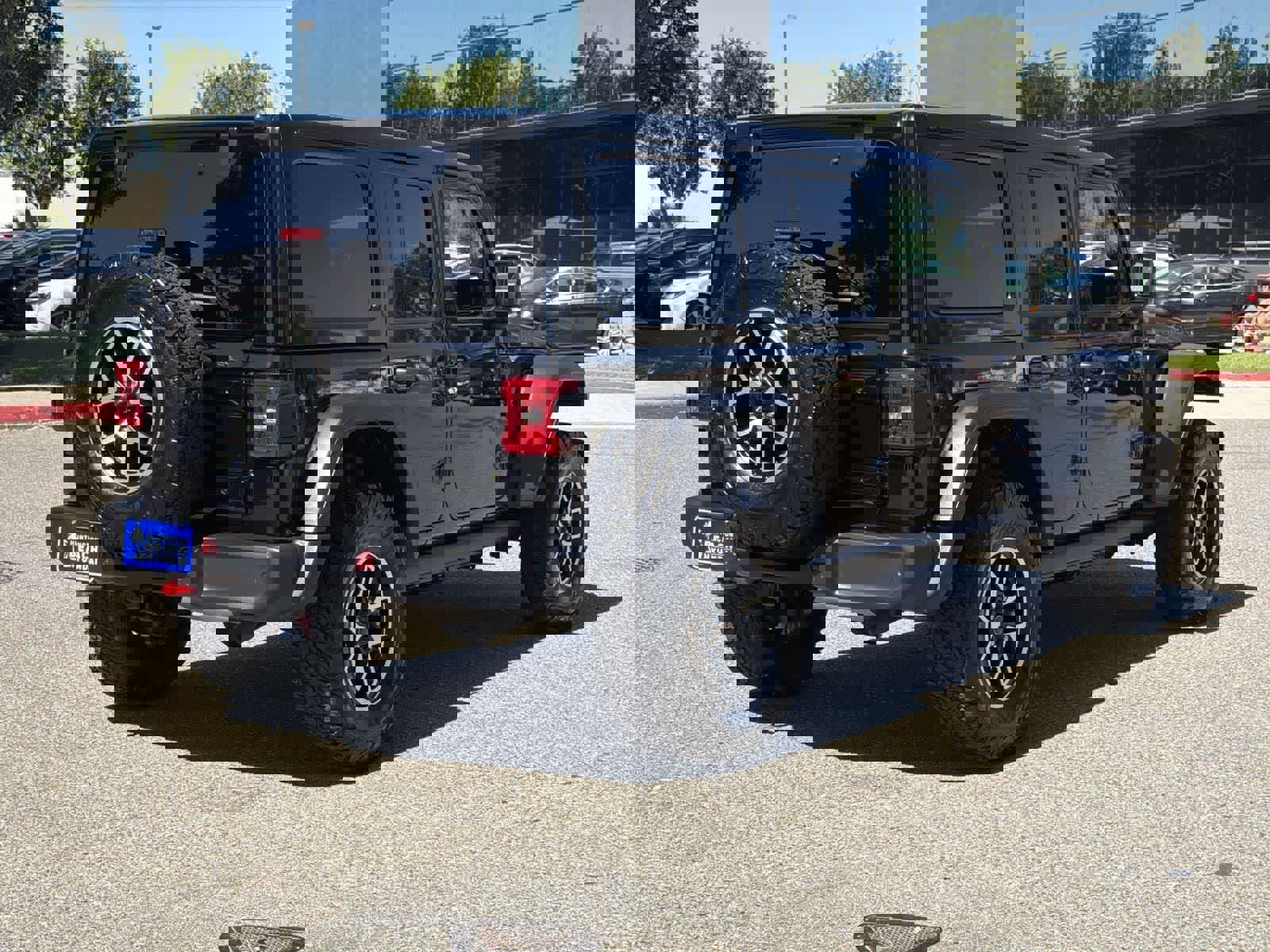 Used 2024 Jeep Wrangler Unlimited Rubicon w/ Technology Group image 6