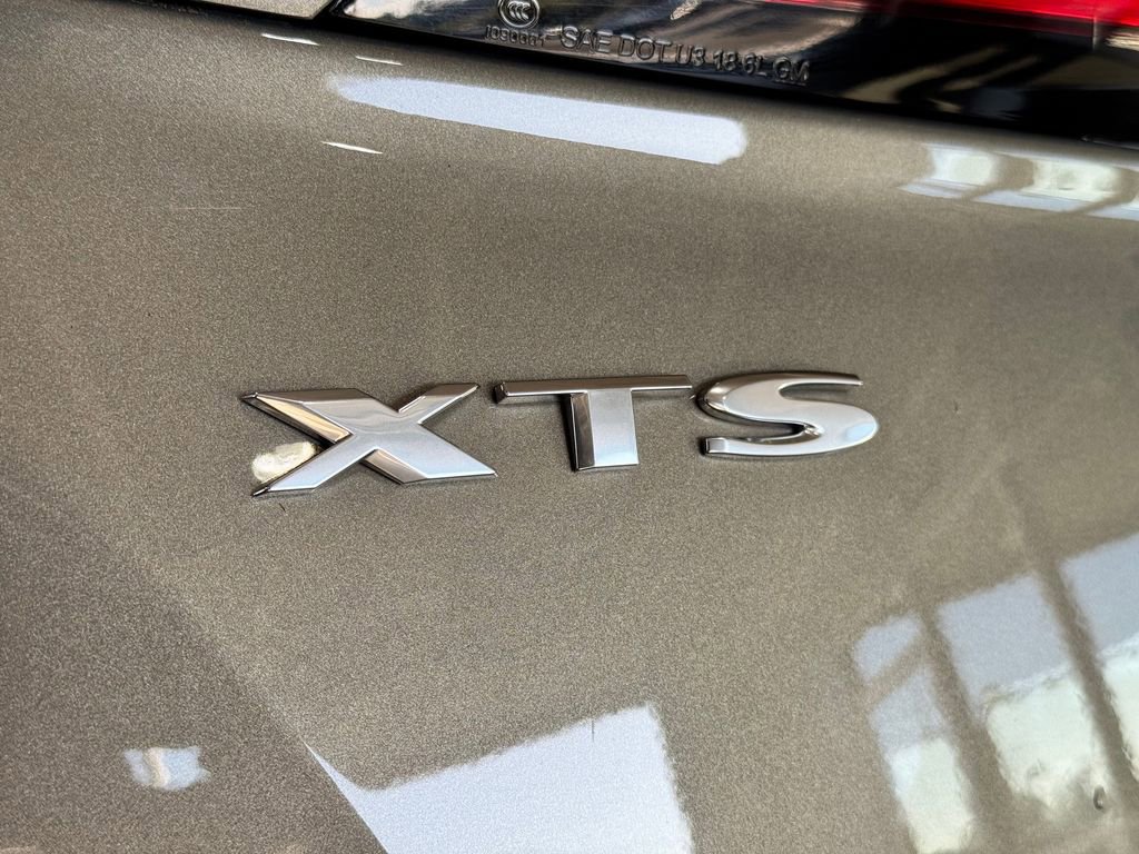 Used 2019 Cadillac XTS Luxury image 25