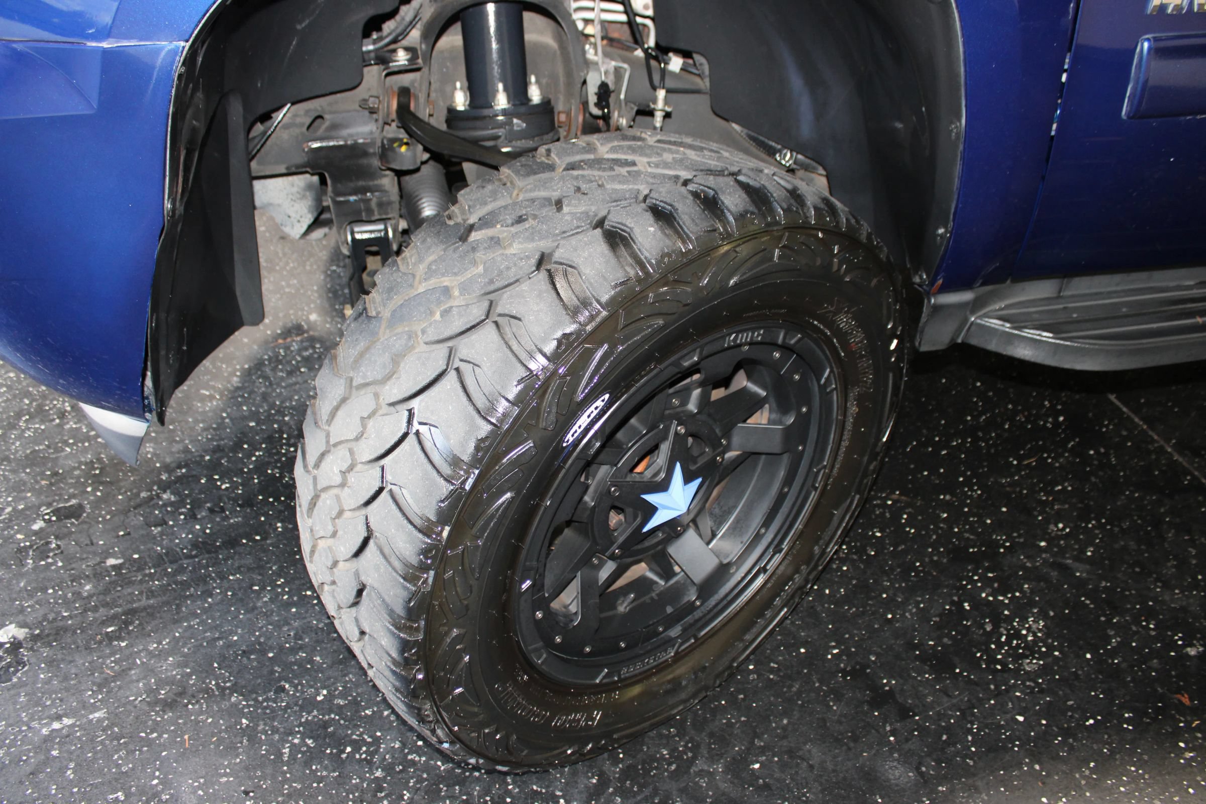 Used 2013 Chevrolet Avalanche LS RWD image 32
