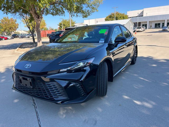 Used 2026 Toyota Camry SE w/ Multimedia Upgrade Package FWD image 8