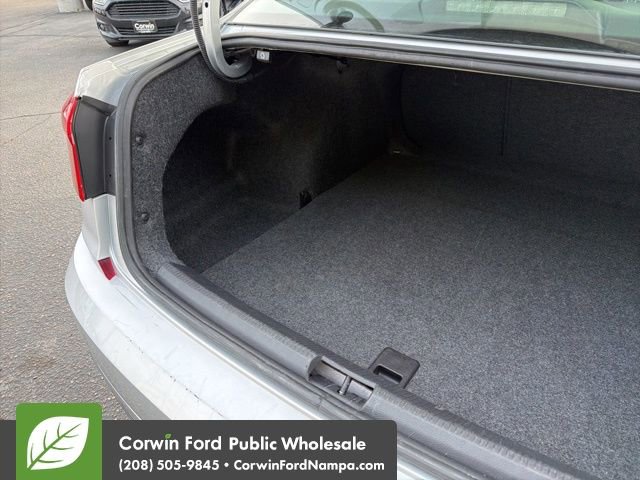 Used 2017 Volkswagen Passat 1.8T R-Line image 30