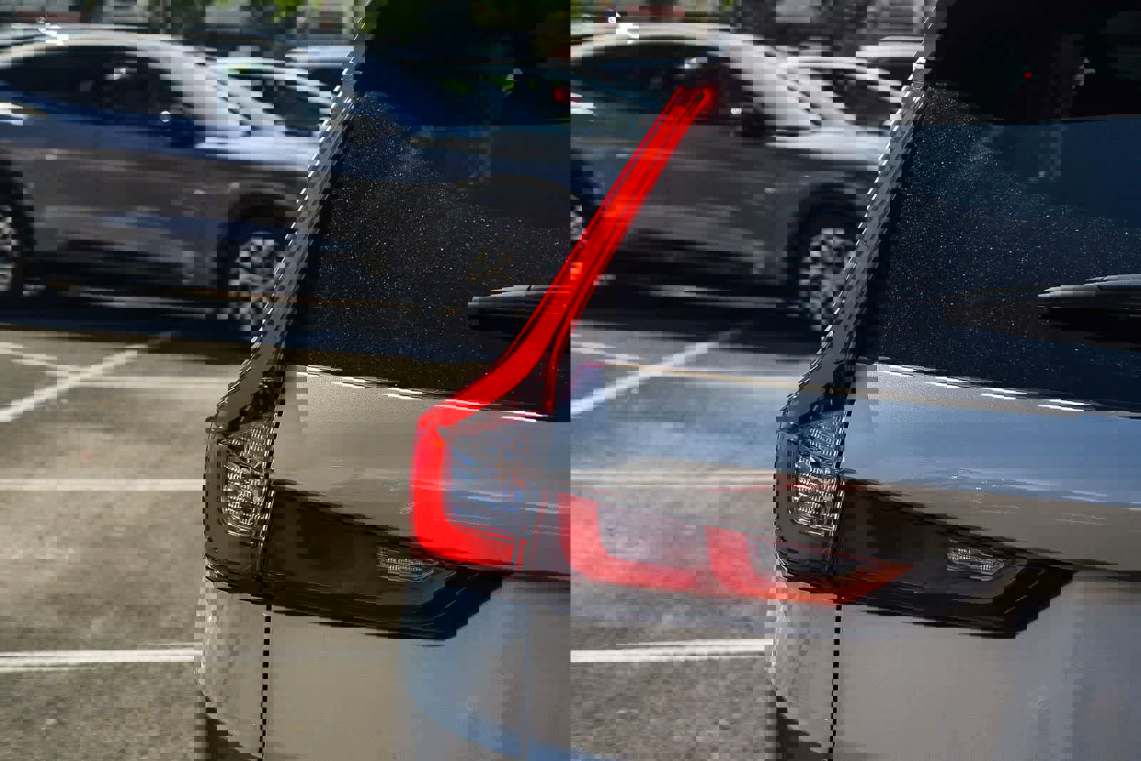 Used 2024 Honda CR-V EX-L image 8