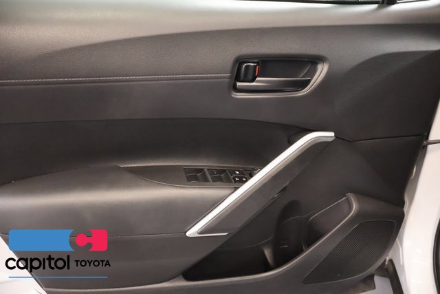 Certified 2022 Toyota Corolla Cross LE w/ Moonroof Package AWD/4WD image 10