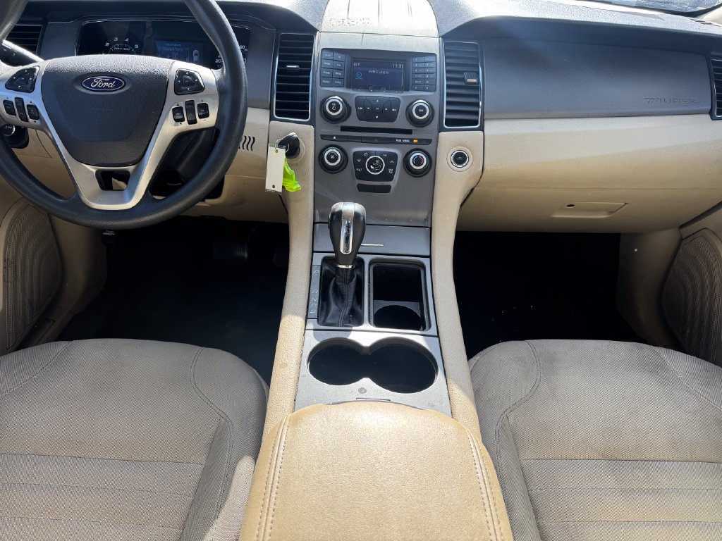 Used 2014 Ford Taurus SE FWD image 10