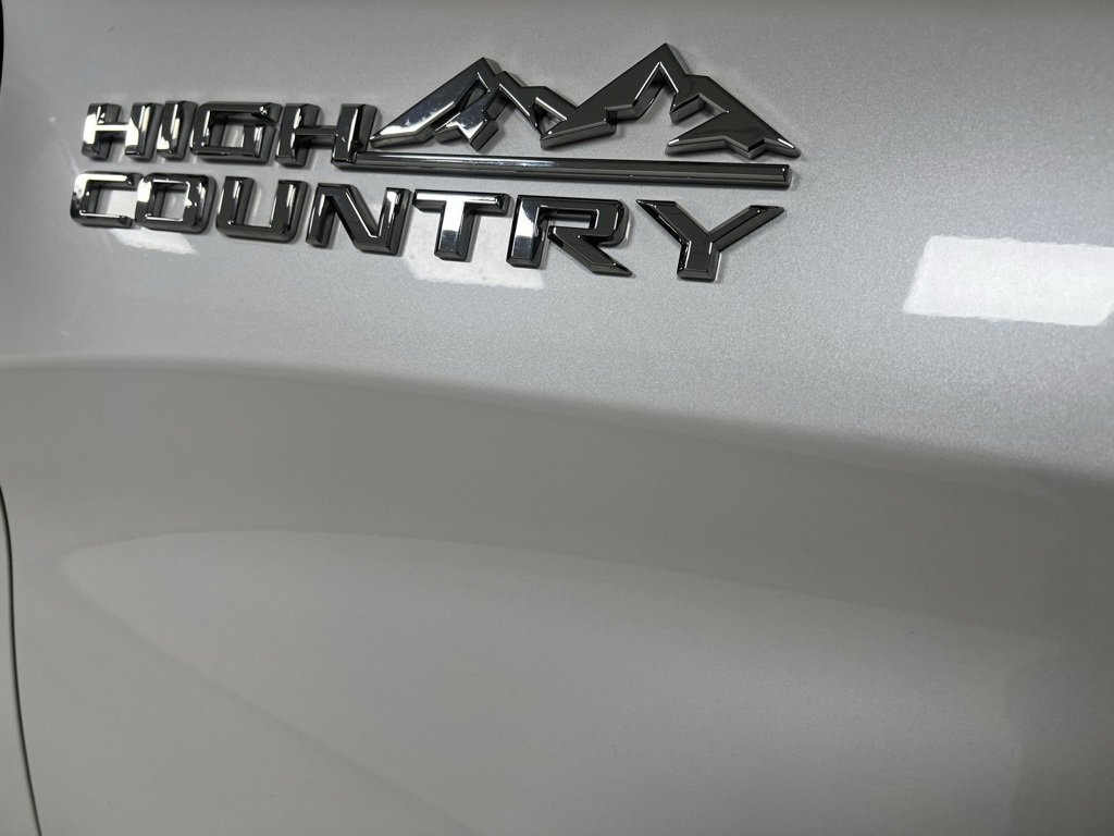 Used 2022 Chevrolet Silverado 1500 High Country image 17
