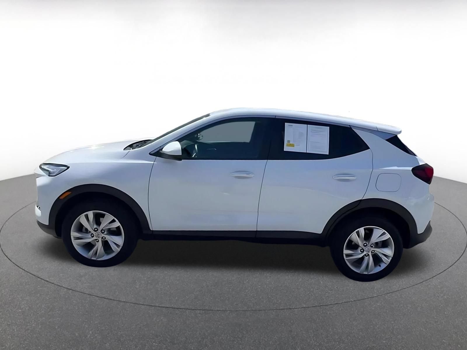 Used 2025 Buick Encore GX Preferred AWD/4WD image 8