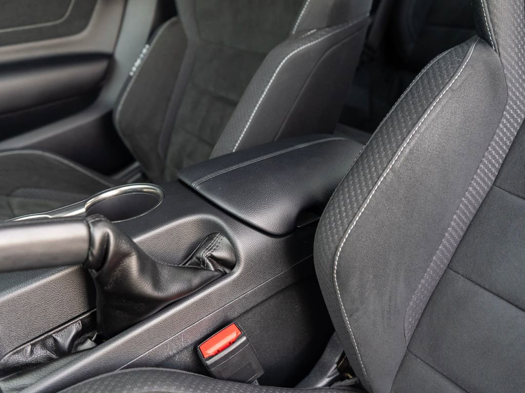 Used 2016 Ford Mustang Shelby GT350 image 25