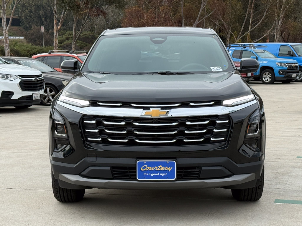 New 2027 Chevrolet Equinox LT w/ Safety and Technology Package AWD/4WD image 4
