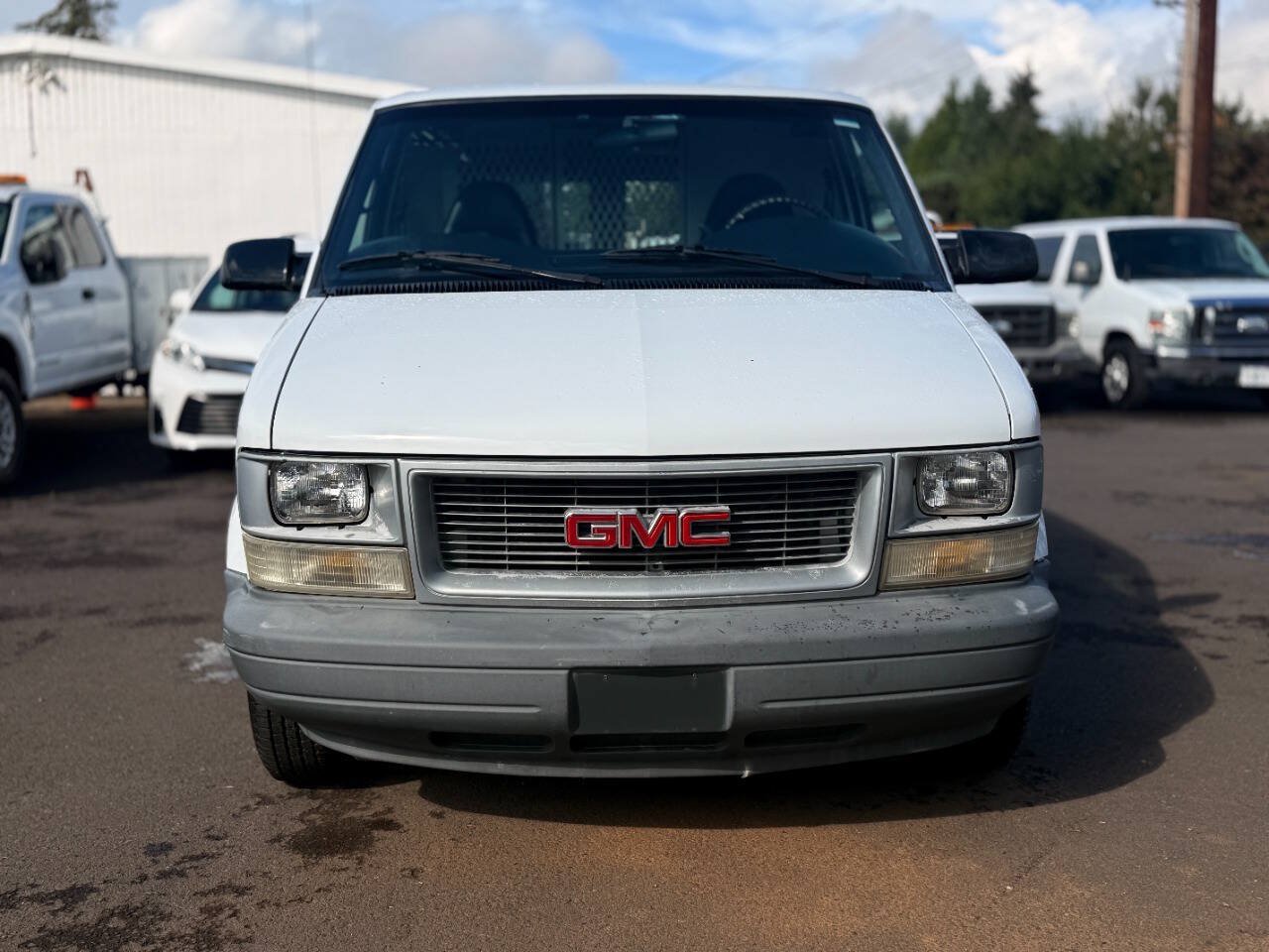 Used 2000 GMC Safari RWD image 6