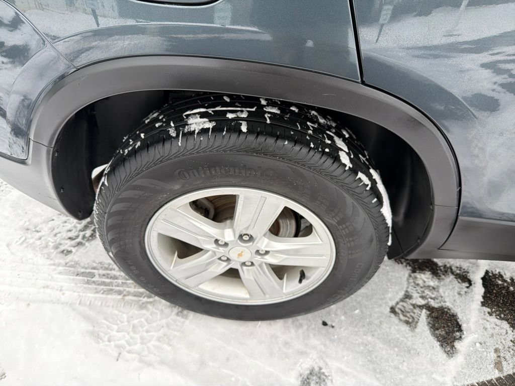 Used 2022 Chevrolet Trax LT w/ LT Convenience Package image 25