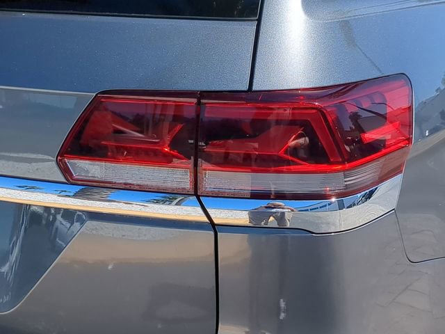 Used 2023 Volkswagen Atlas SE w/ Black Wheel Package image 7