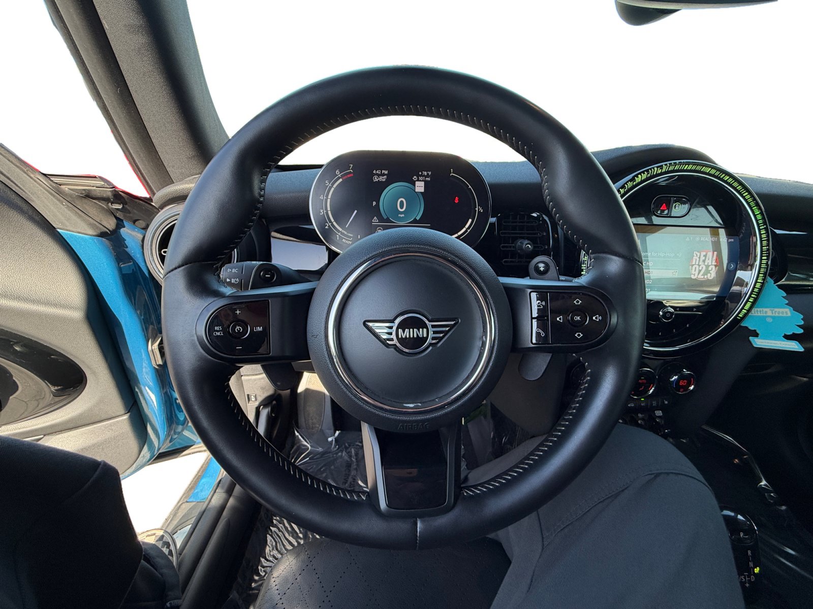 Used 2023 MINI Cooper S w/ Signature Upholstery Package FWD image 12