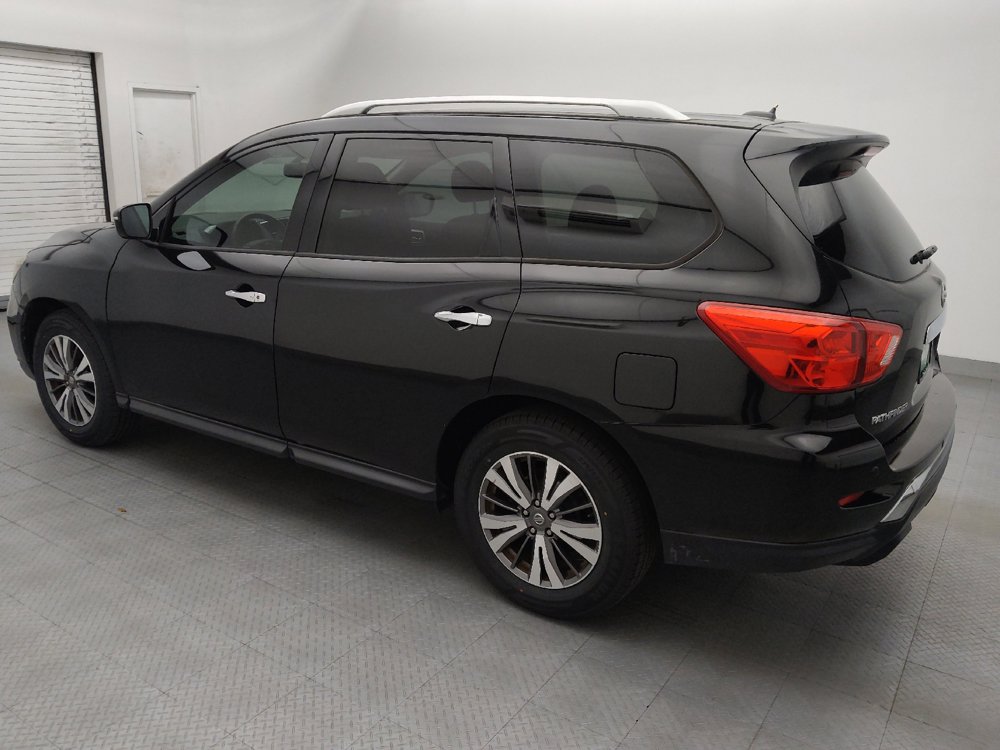 Used 2017 Nissan Pathfinder SV FWD image 3