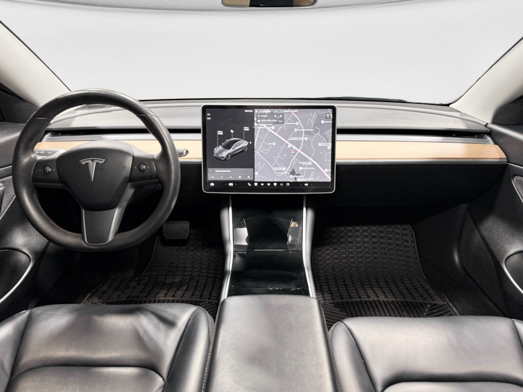 Used 2020 Tesla Model 3 Standard Range Plus image 14