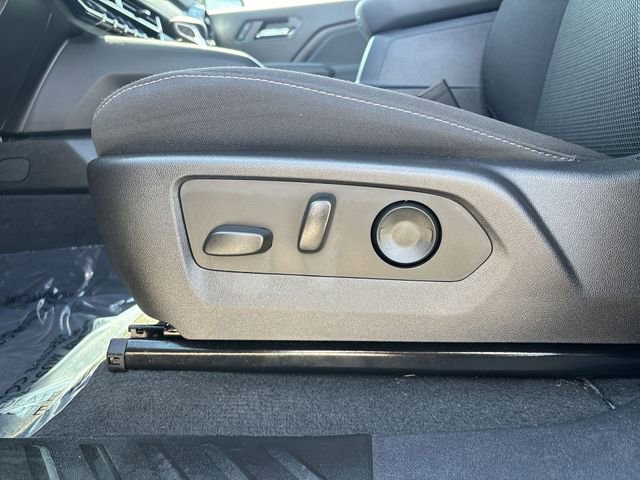 Certified 2024 Chevrolet Colorado LT w/ LT Convenience Package II AWD/4WD image 20