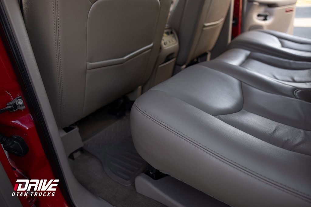 Used 2007 GMC Sierra 2500 SLT w/ Heavy-Duty Power Package image 24