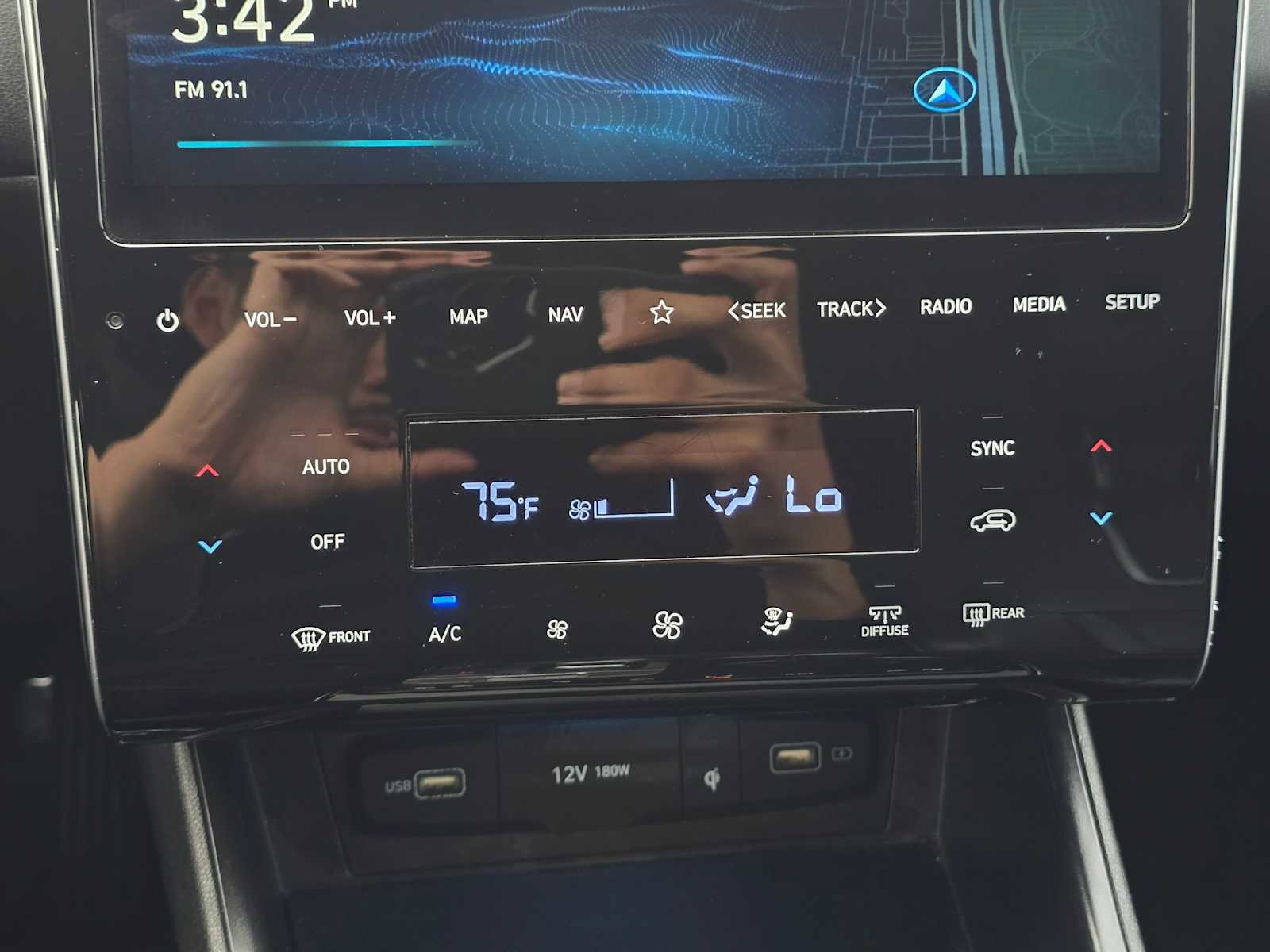 Used 2024 Hyundai Tucson Limited image 29