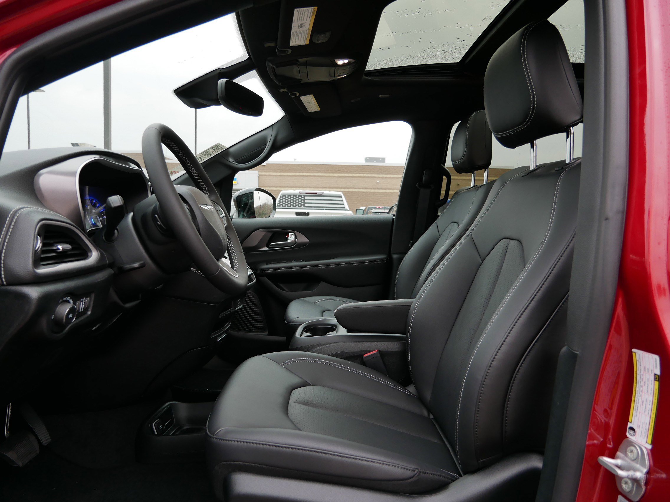 New 2026 Chrysler Pacifica Select image 6