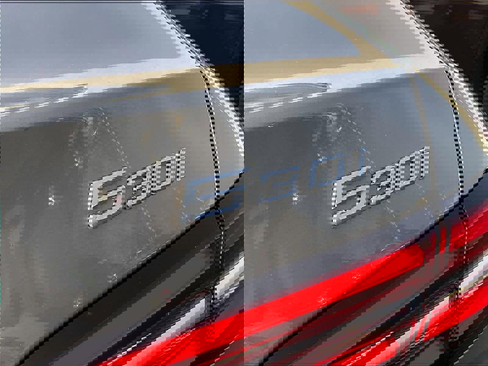 Used 2024 BMW 530i image 11