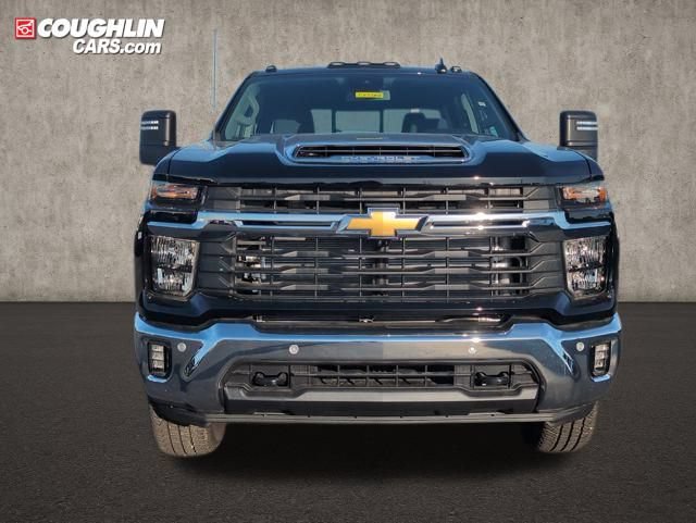 New 2026 Chevrolet Silverado 2500 LT w/ All Star Edition AWD/4WD image 2