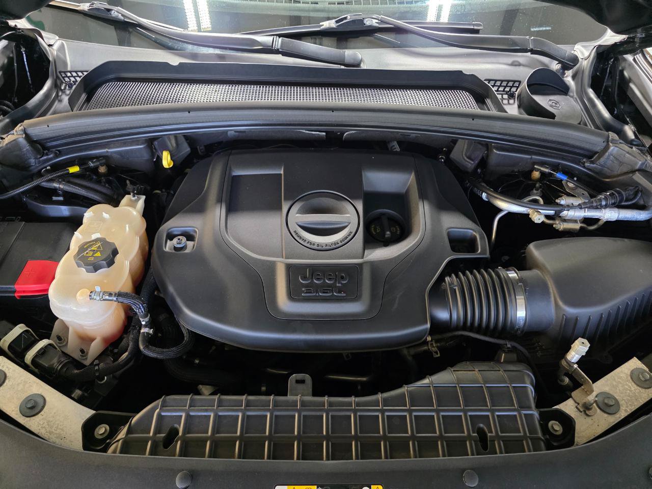 Used 2023 Jeep Grand Cherokee L Summit AWD/4WD image 51