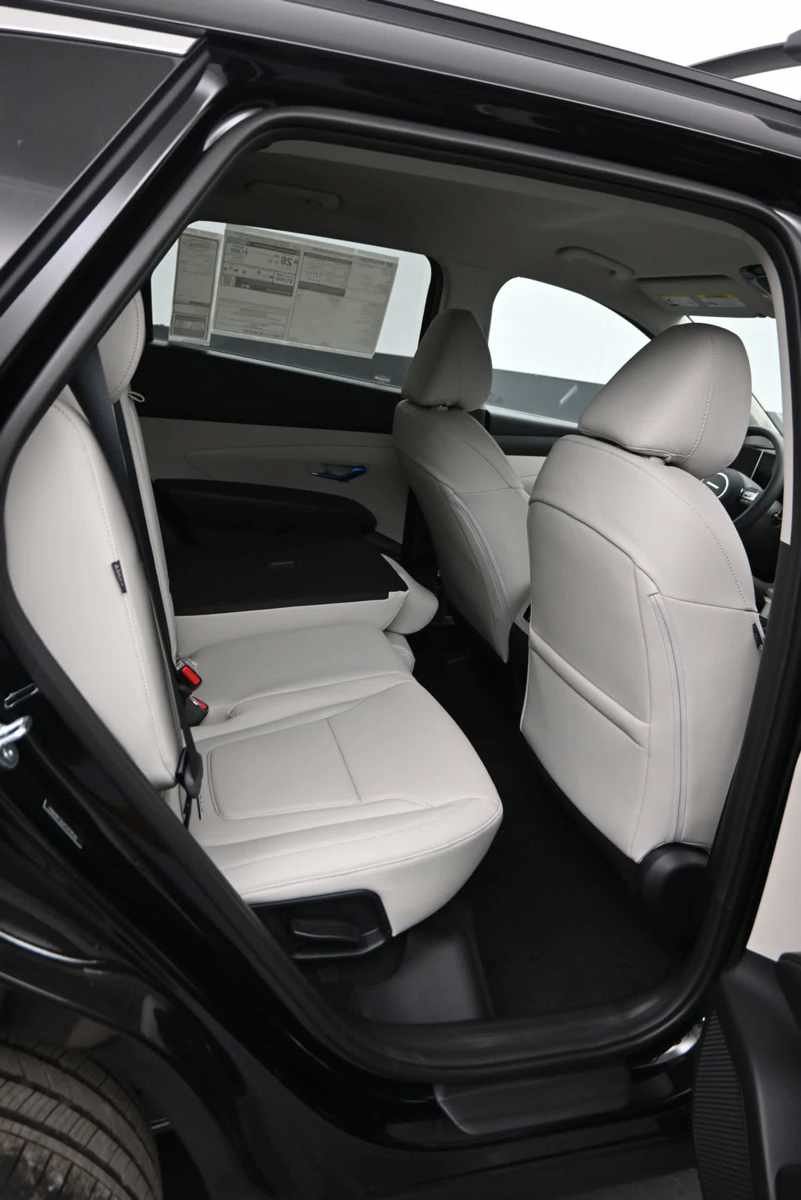 New 2026 Hyundai Tucson SEL Plus AWD/4WD image 12