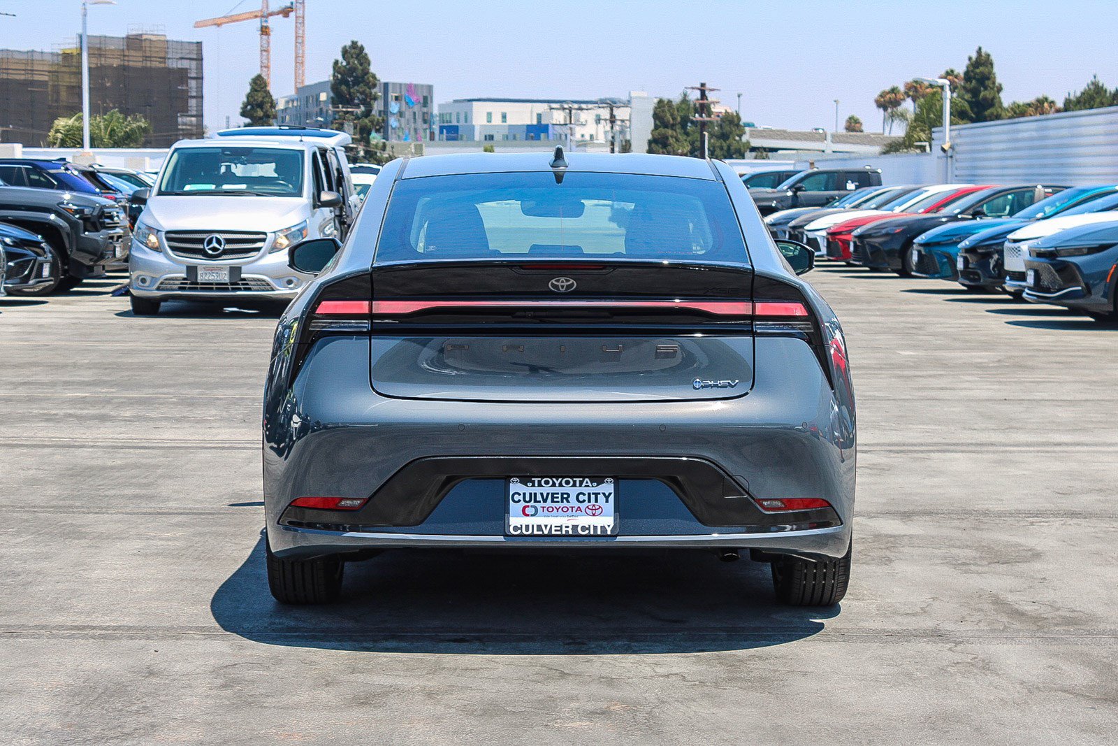 New 2026 Toyota Prius Plug-In Hybrid FWD image 8