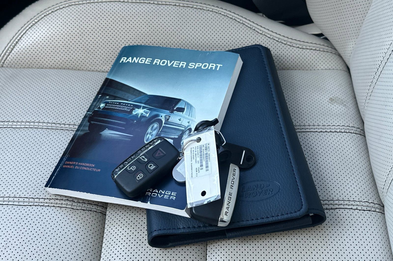 Used 2013 Land Rover Range Rover Sport HSE LUX image 10