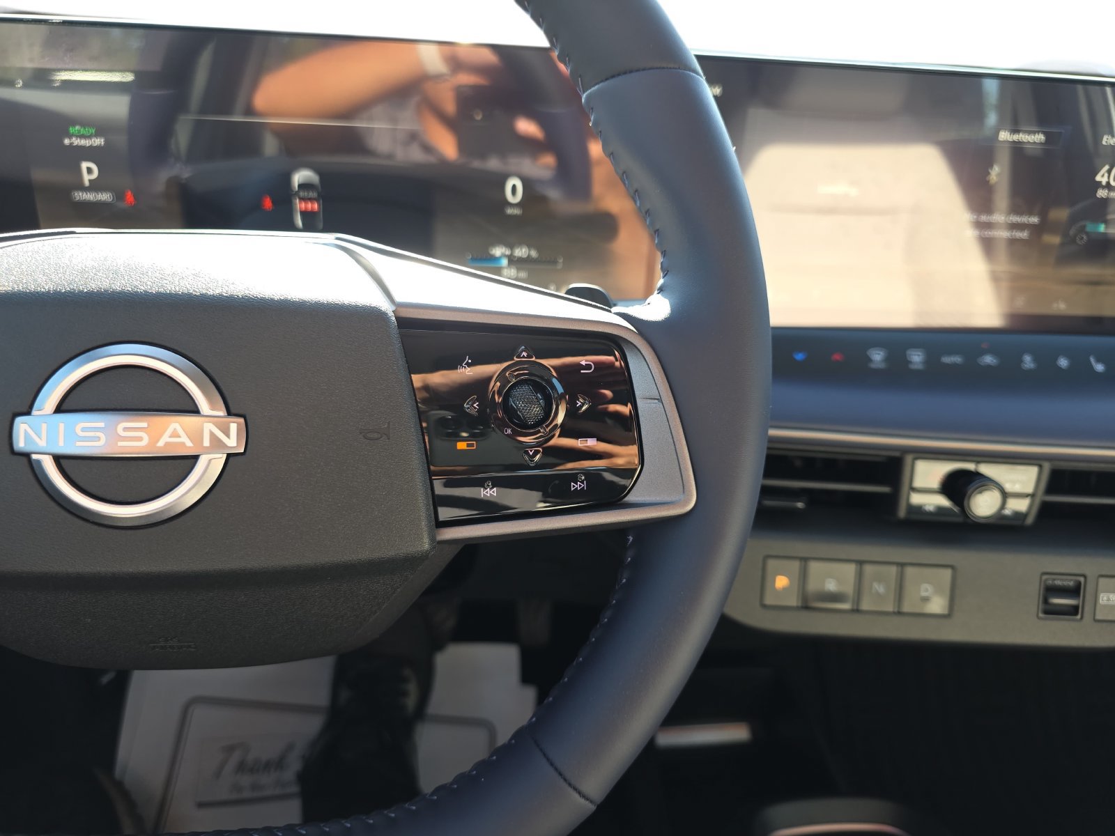 New 2026 Nissan Leaf Platinum+ w/ Illuminated Package FWD image 18