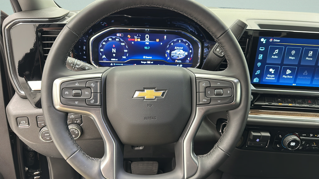 Used 2025 Chevrolet Silverado 1500 LT AWD/4WD image 18
