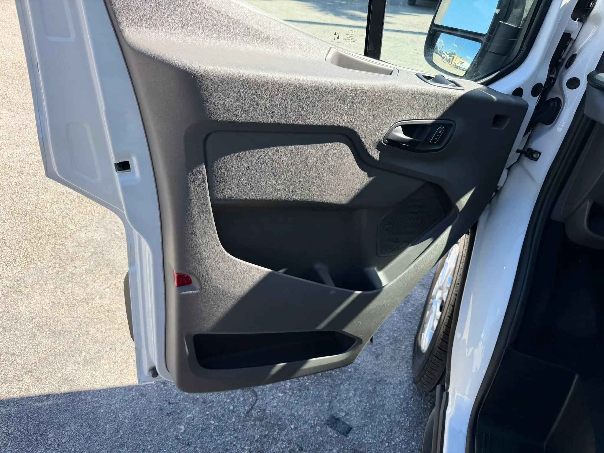 Used 2024 Ford Transit 350 148 High Roof Wagon RWD image 13