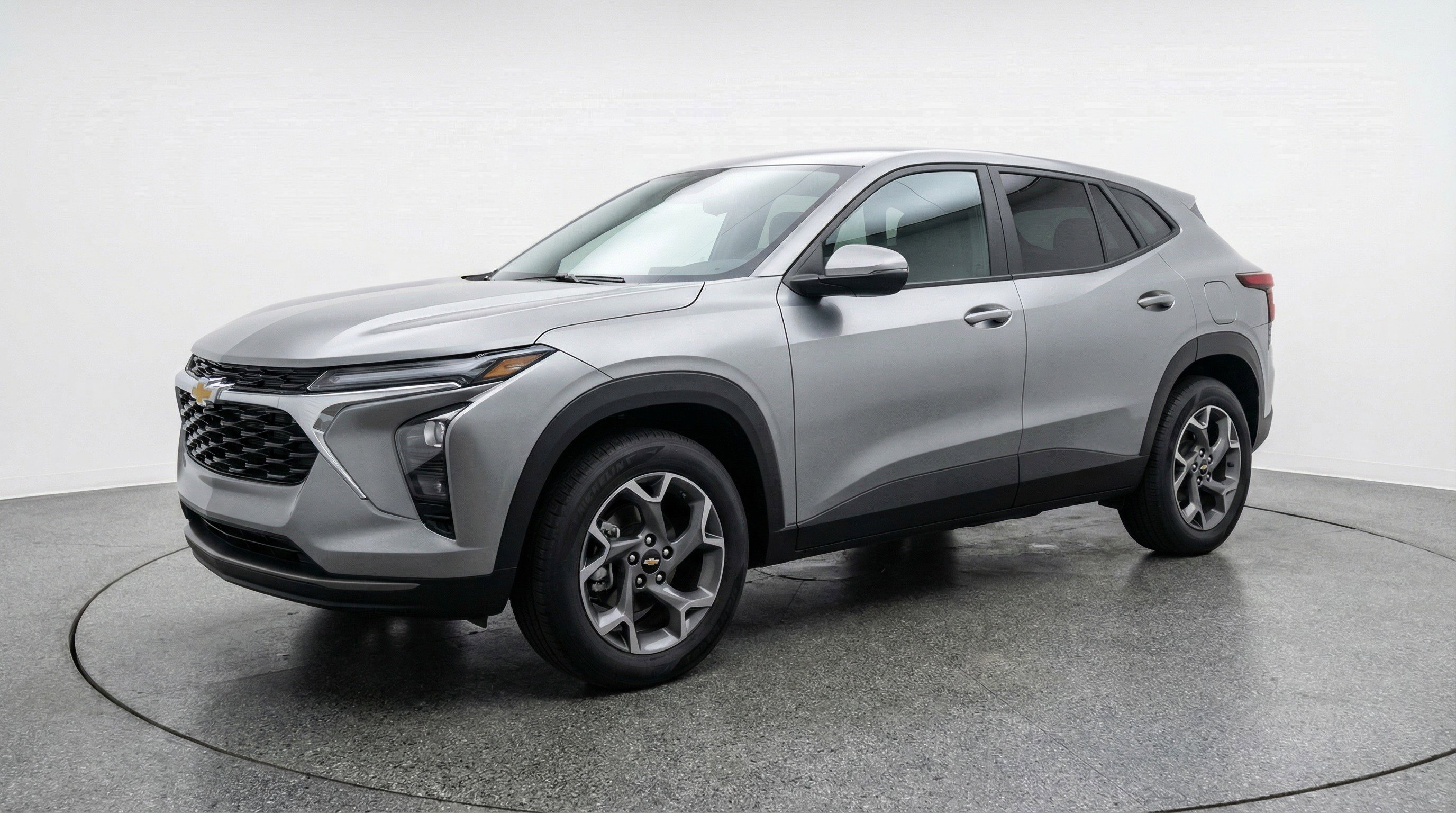 Used 2025 Chevrolet Trax LT w/ LT Convenience Package image 3