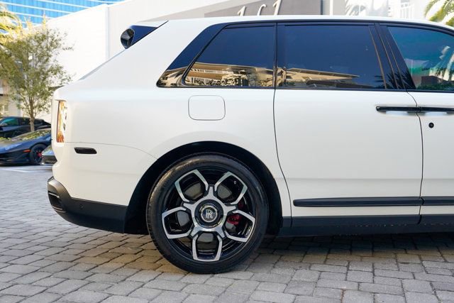 Used 2023 Rolls-Royce Cullinan Black Badge w/ Driver's Package image 29