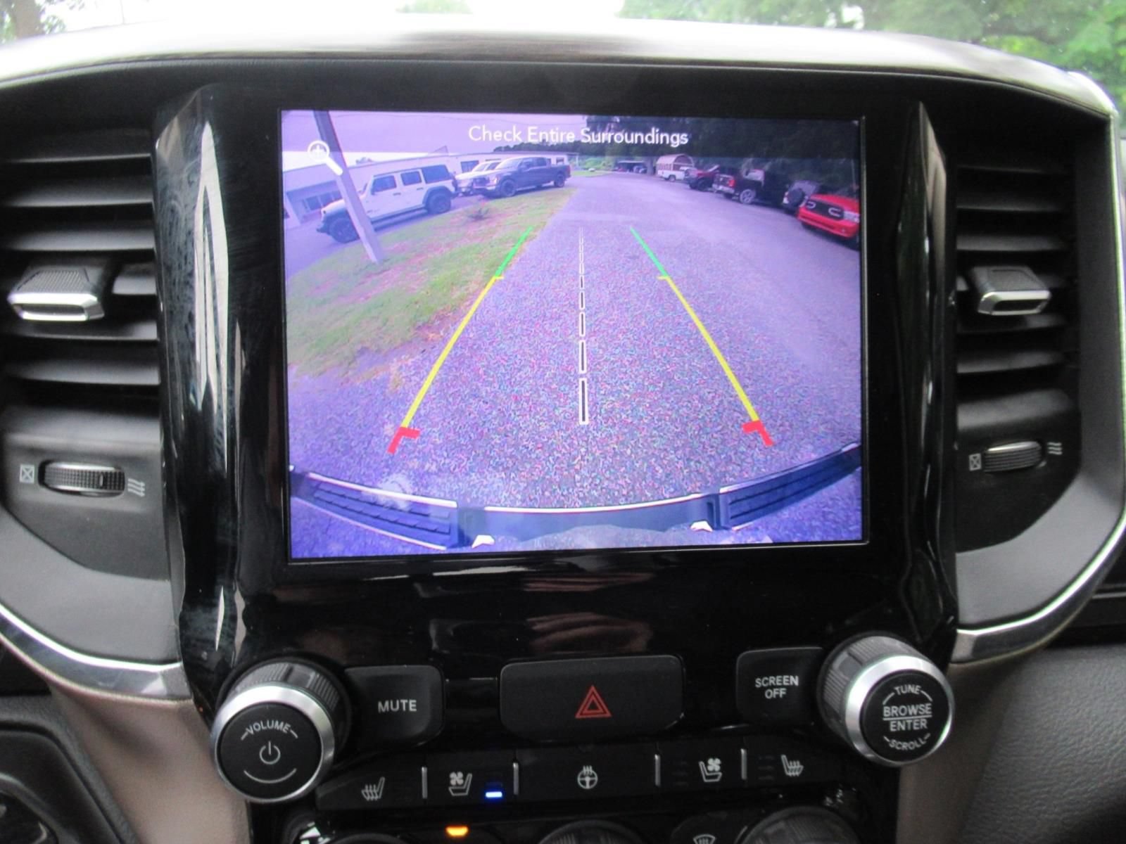 Used 2019 RAM 1500 Laramie AWD/4WD image 30