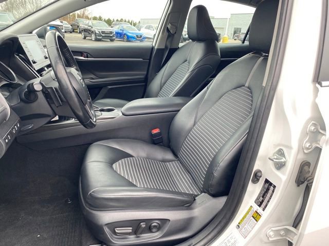 Used 2023 Toyota Camry SE image 14