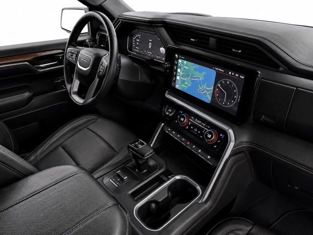 Used 2024 GMC Sierra 1500 Denali w/ Technology Package AWD/4WD image 27