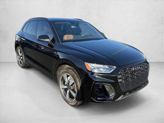 Used 2023 Audi Q5 2.0T Premium Plus w/ Premium Plus Package AWD/4WD image 3