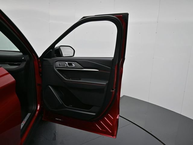 New 2026 Ford Explorer ST-Line image 30