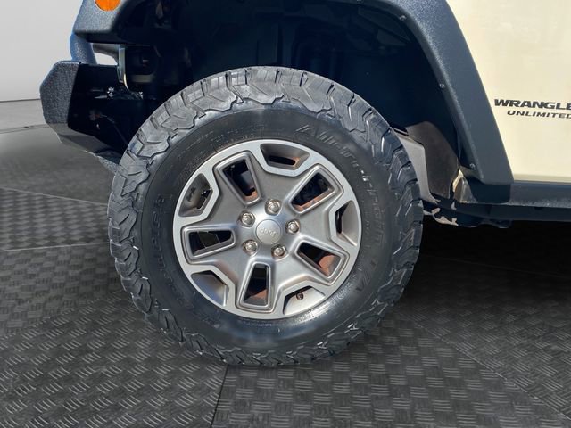 Used 2017 Jeep Wrangler Unlimited Rubicon w/ Cold Weather Group image 31