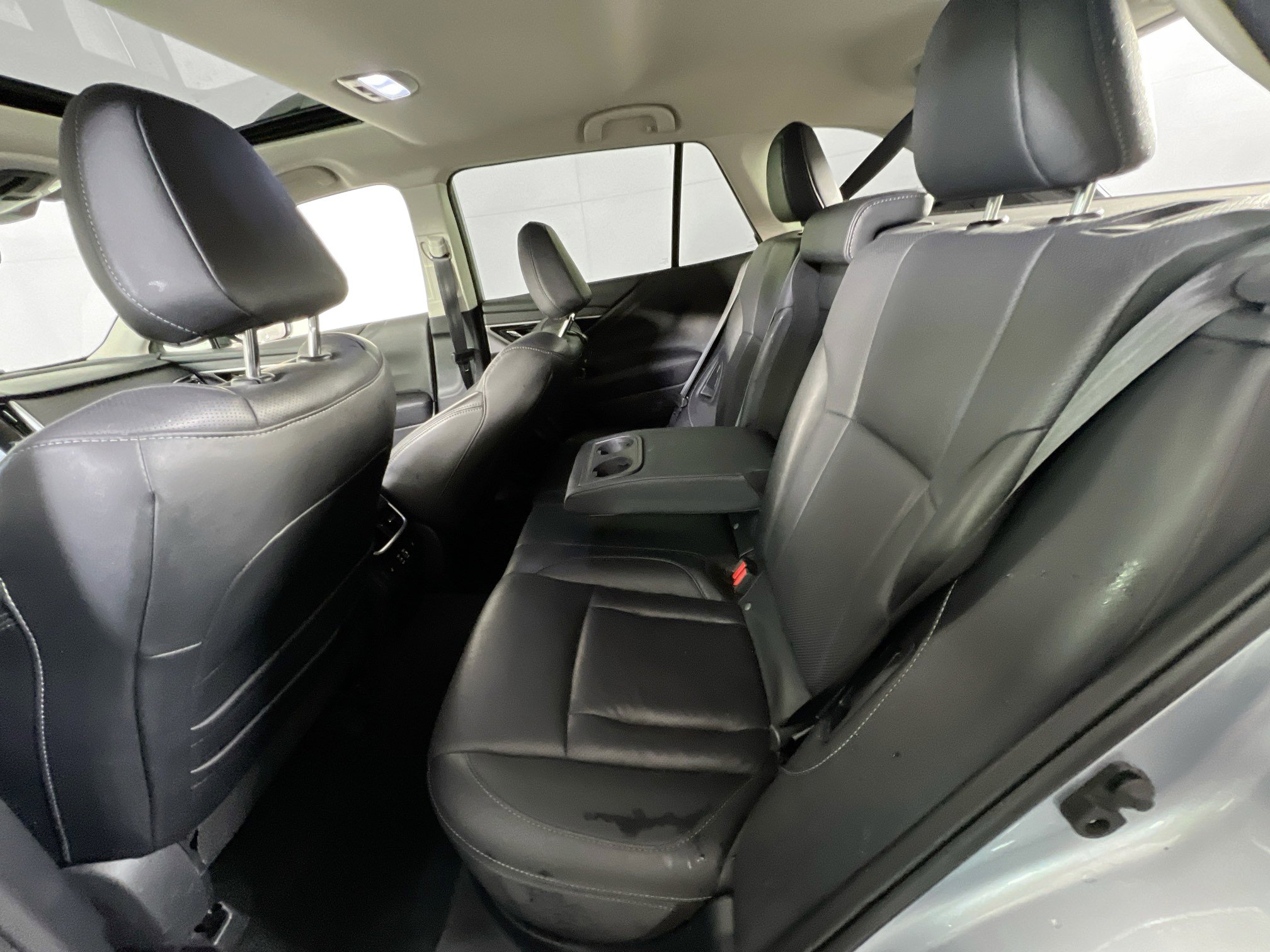 Used 2023 Subaru Outback Limited AWD/4WD image 26