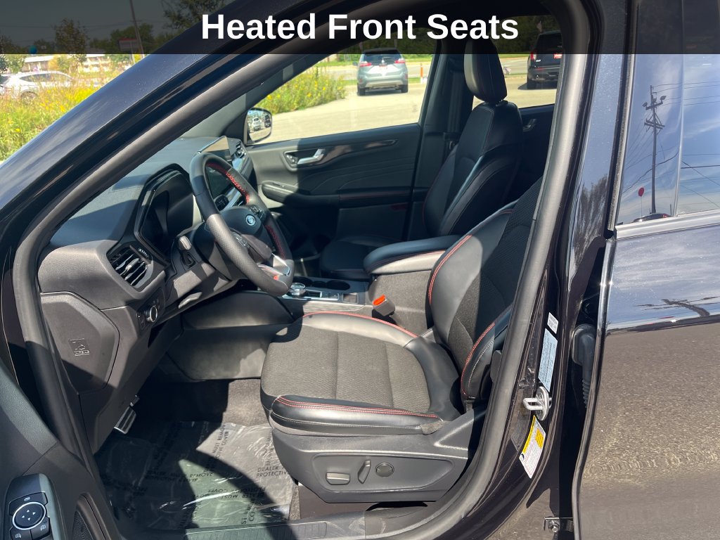 Used 2024 Ford Escape ST-Line w/ Tech Pack #1 AWD/4WD image 12
