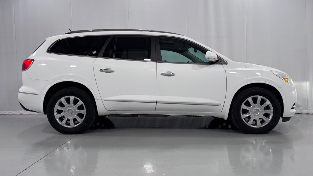 Used 2017 Buick Enclave Premium AWD/4WD image 4
