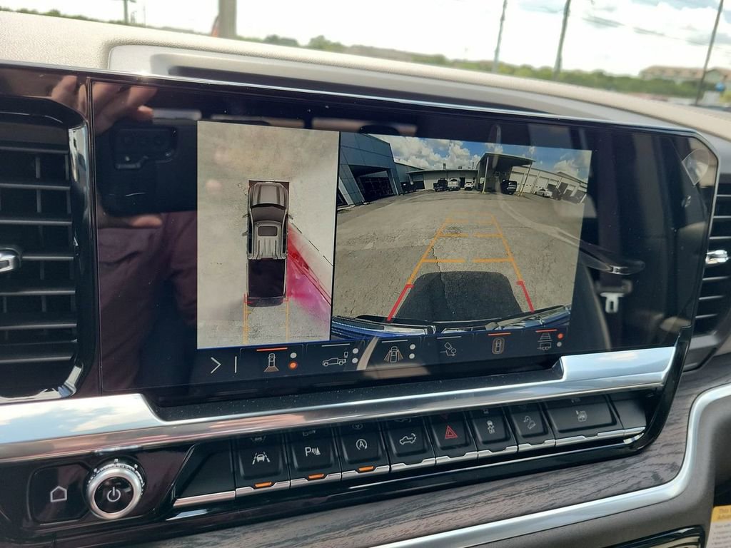 New 2026 GMC Sierra 1500 SLT image 23